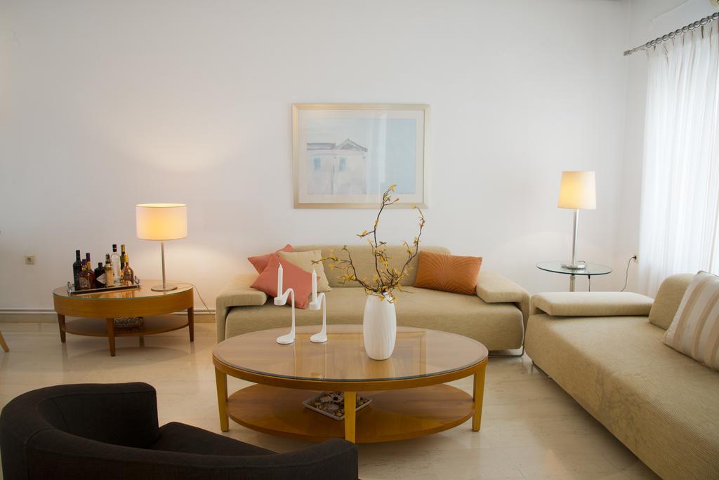 Knossos By Heloni *